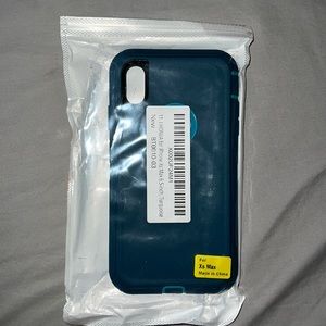 iPhone XS Max OutterBox Protective Phone Case